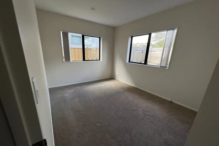 Photo of property in 4 Wyon Way, Flat Bush, Auckland, 2016