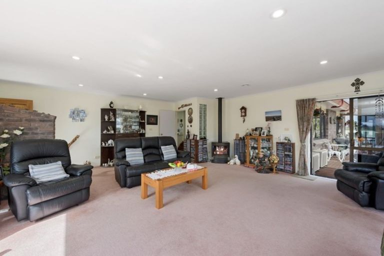 Photo of property in 7 Silhouette Way, Western Heights, Hamilton, 3200