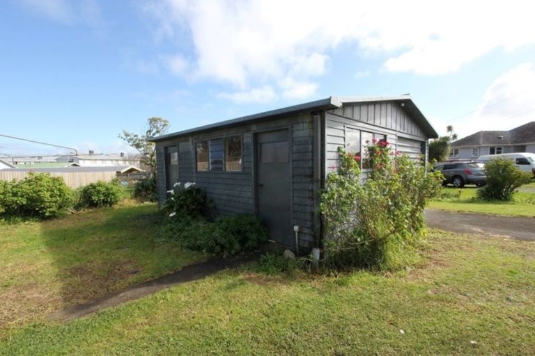 Photo of property in 6 Matamata Place, Otara, Auckland, 2023