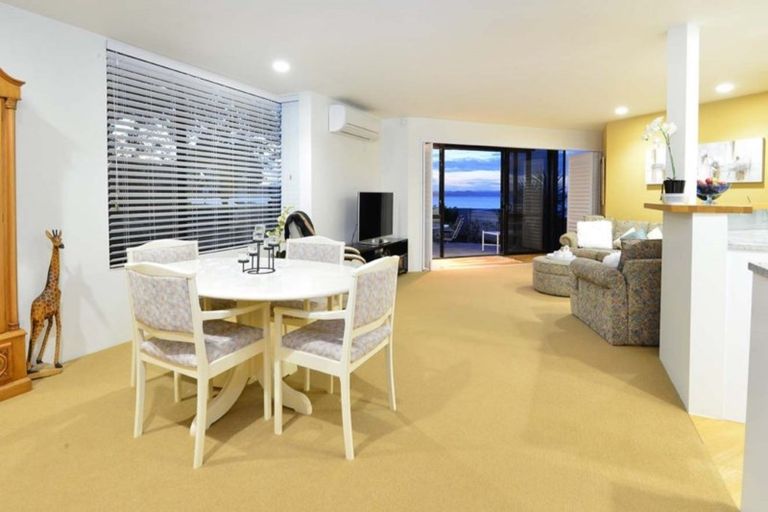 Photo of property in 11 Cross Street, Manly, Whangaparaoa, 0930