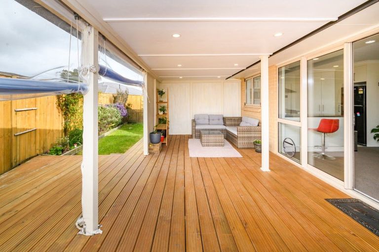 Photo of property in 98 Rosalie Terrace, Kelvin Grove, Palmerston North, 4414