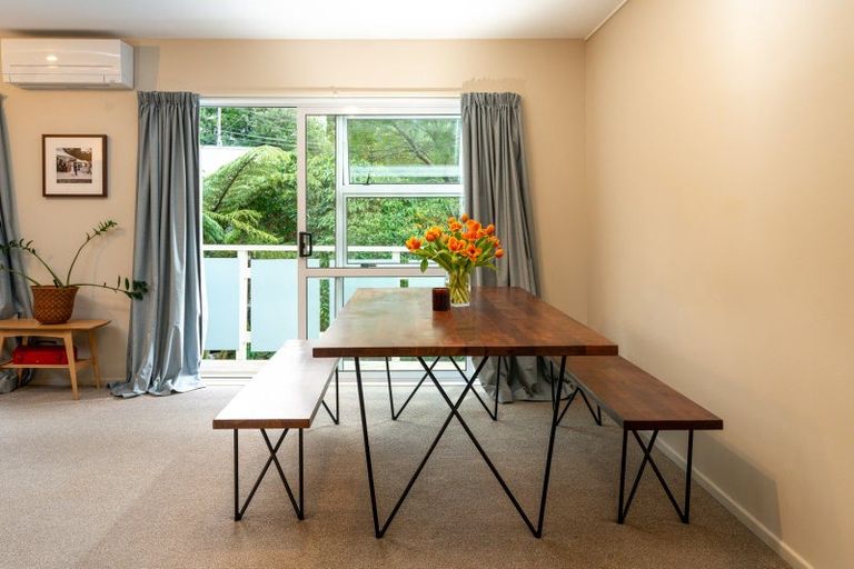 Photo of property in 33 Delhi Crescent, Khandallah, Wellington, 6035