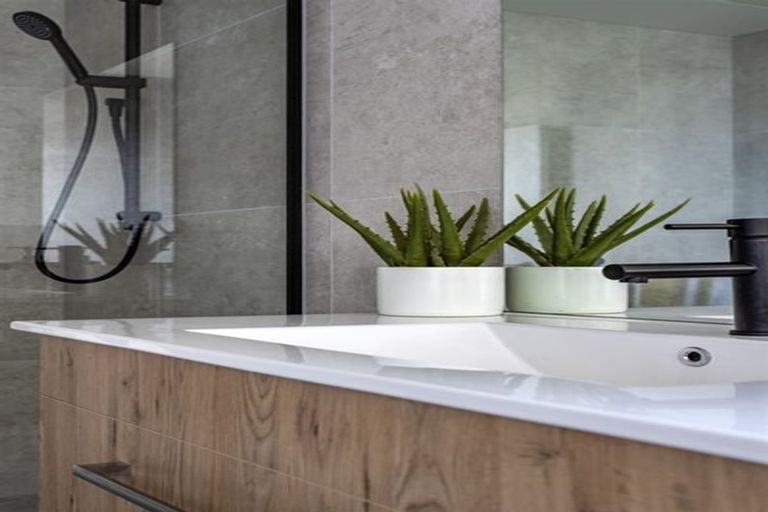 Photo of property in 1/19 Dilworth Street, Riccarton, Christchurch, 8011