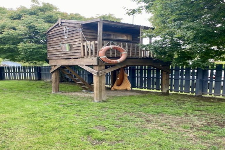 Photo of property in 52 Connolly Street, Geraldine, 7930