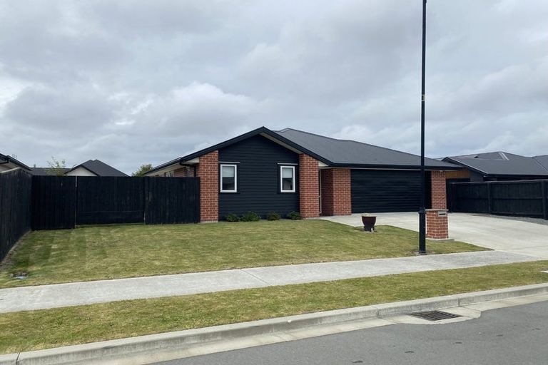 Photo of property in 7 Crete Road, Rangiora, 7400
