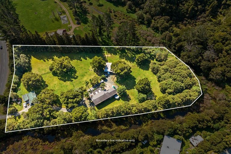 Photo of property in 1020 Ngunguru Road, Kiripaka, Whangarei, 0173