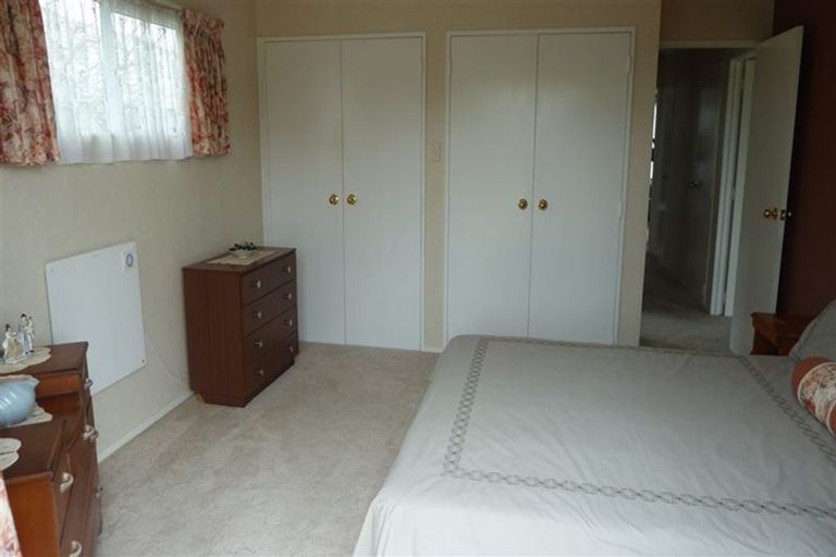 Photo of property in 2 Harris Place, Ngatea, 3503