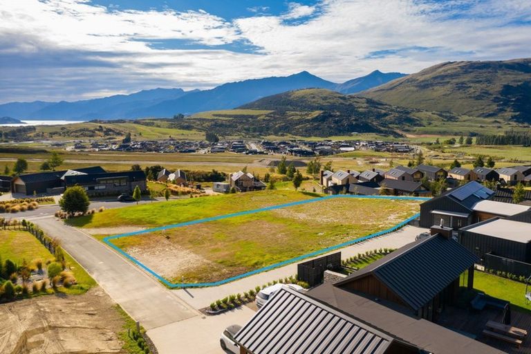 Photo of property in 16 Double Cone Road, Jacks Point, Queenstown, 9371