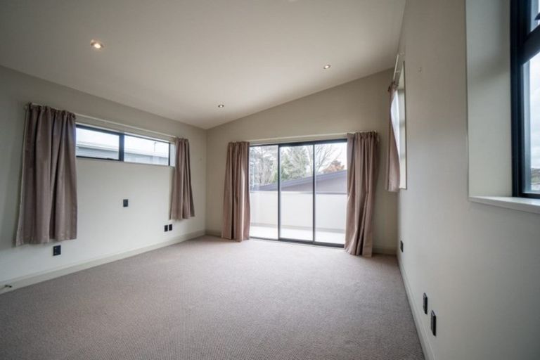 Photo of property in 430 College Street, Hokowhitu, Palmerston North, 4410