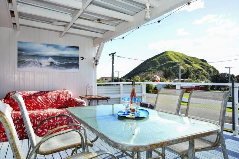 Photo of property in 73 Fortescue Street, Mahia, Nuhaka, 4198