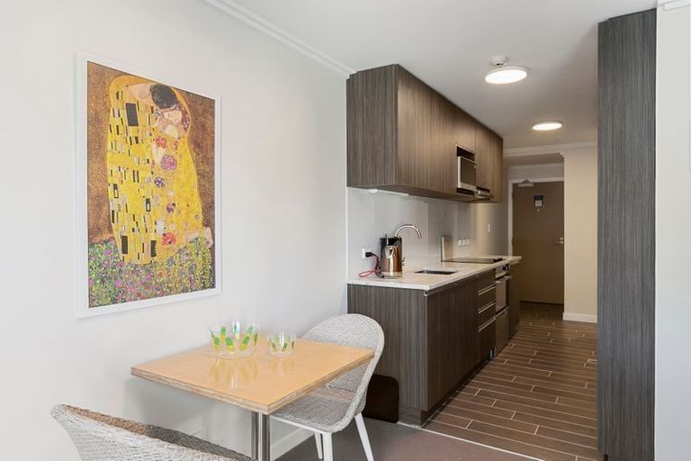 Photo of property in Frame Apartments, 902/111 Molesworth Street, Thorndon, Wellington, 6011