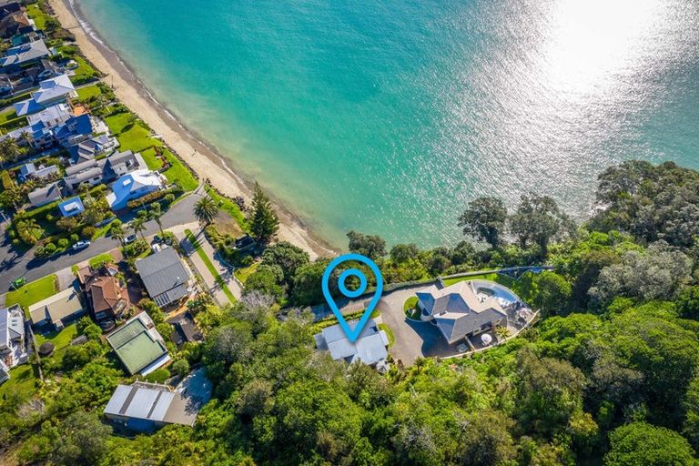 Photo of property in 79 De Luen Avenue, Tindalls Beach, Whangaparaoa, 0930