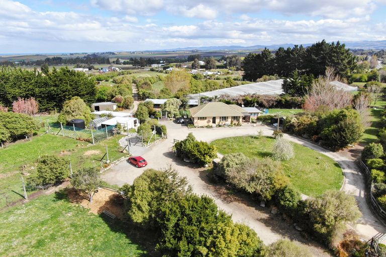 Photo of property in 201 Oamaru-alma Road, Deborah, Oamaru, 9491