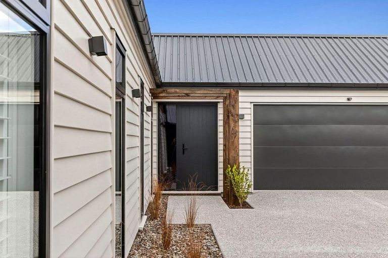 Photo of property in 39 Atkins Road, Luggate, Wanaka, 9382