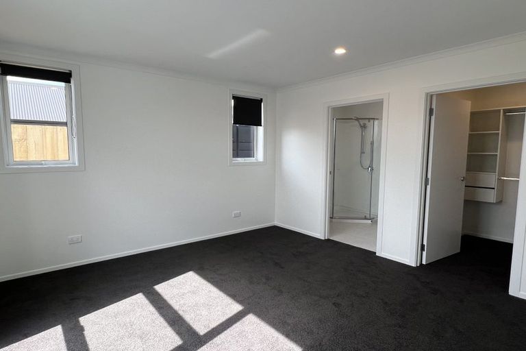 Photo of property in 32 Waruhia Crescent, Rototuna North, 3281