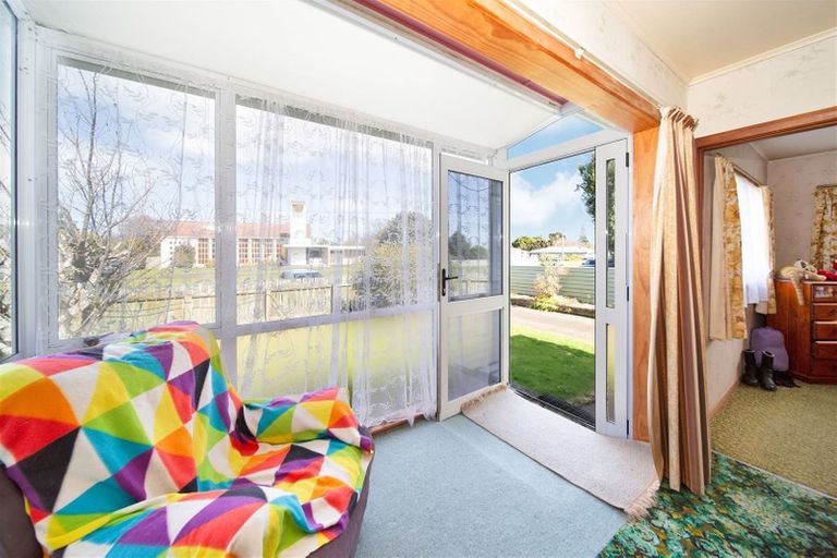 Photo of property in 39 Patu-kukupa Street, Manaia, 4612