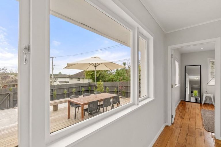 Photo of property in 1/45 College Road, Northcote, Auckland, 0627