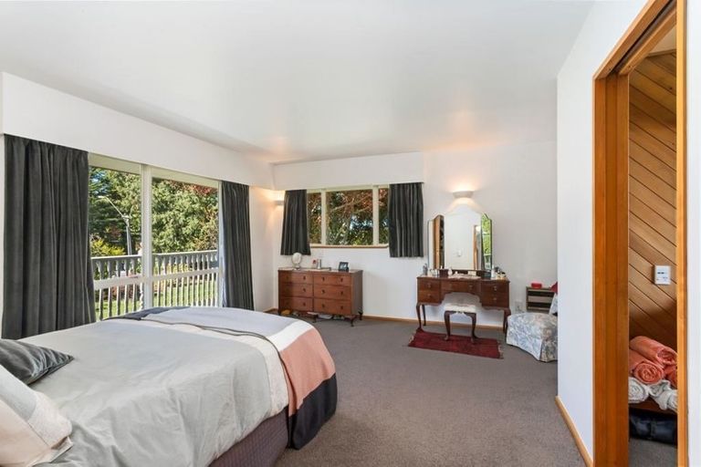 Photo of property in 385 Sawyers Arms Road, Harewood, Christchurch, 8051
