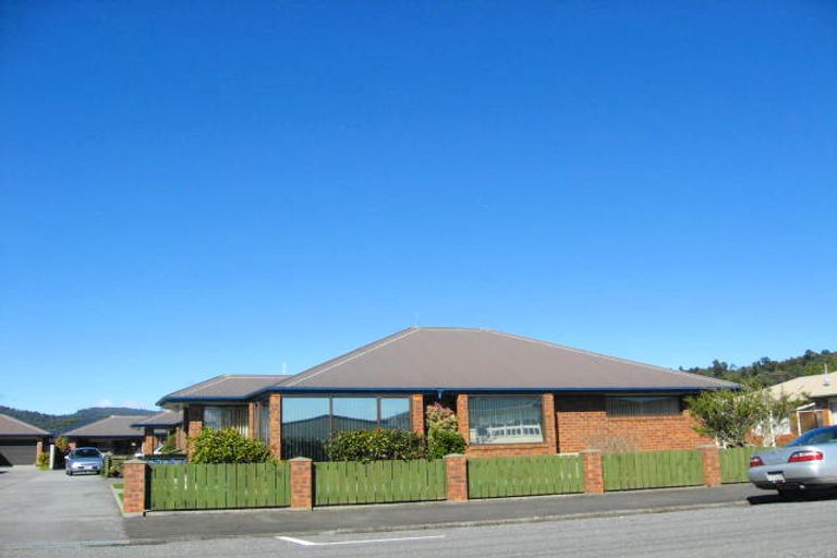Photo of property in 103 Shakespeare Street, Greymouth, 7805