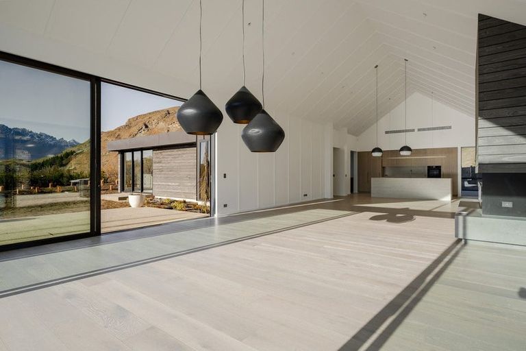 Photo of property in 207 Littles Road, Dalefield, Queenstown, 9371