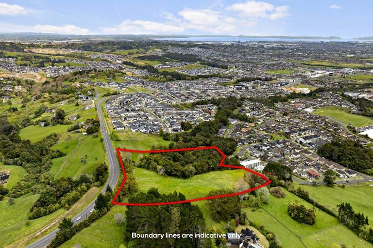 Photo of property in 542 Ormiston Road, Flat Bush, Auckland, 2576