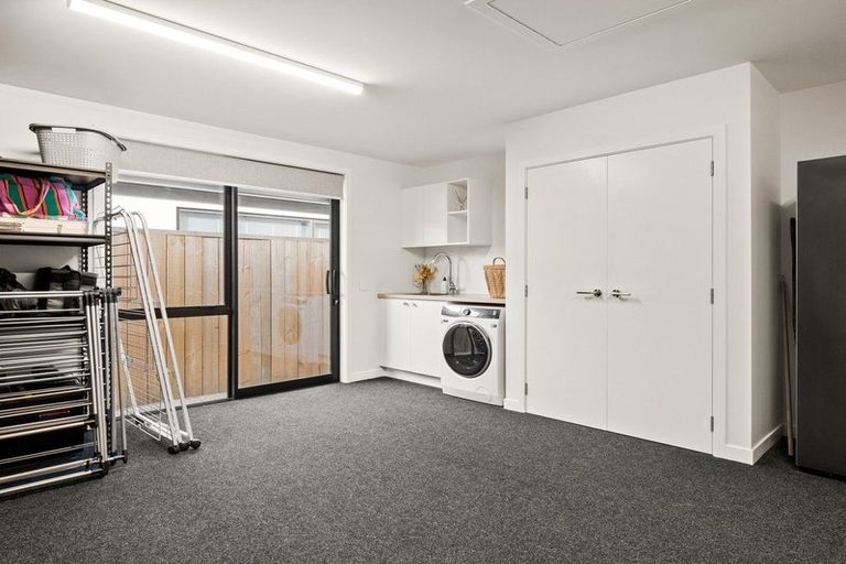 Photo of property in 6 Cheviot Street, Jacks Point, 9371