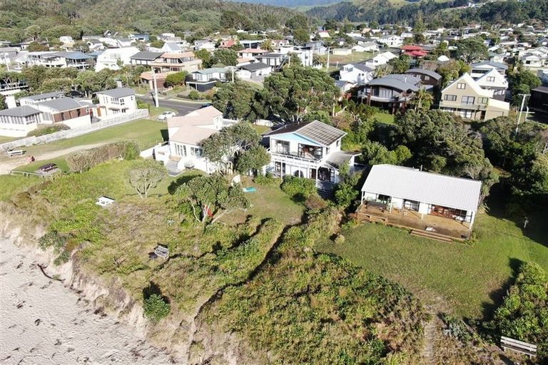 Photo of property in 100 Tangaroa Road, Whangamata, 3620