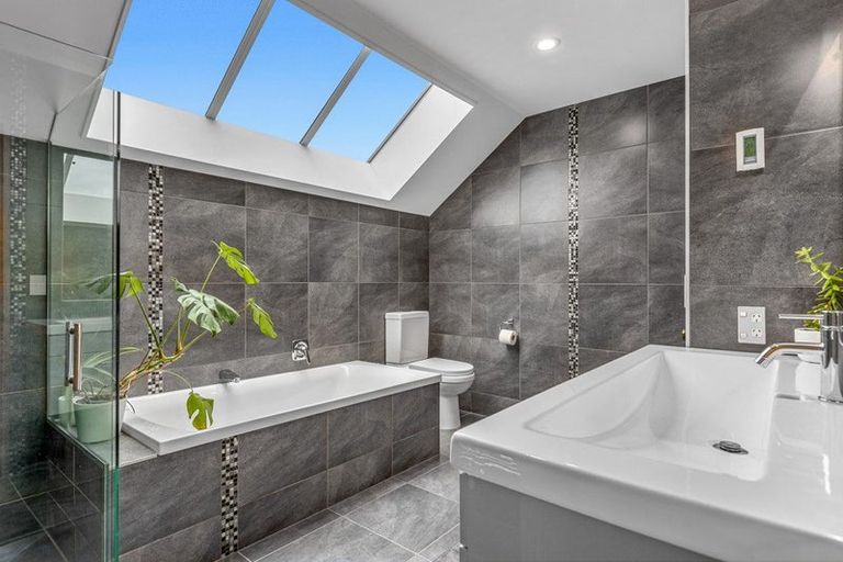 Photo of property in 81 Whaka Terrace, Huntsbury, Christchurch, 8022