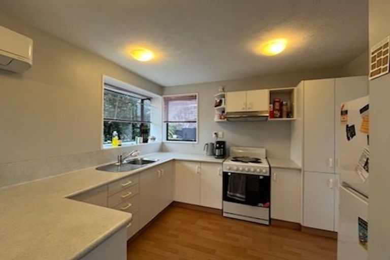 Photo of property in 12 Farm Lane, Parklands, Christchurch, 8083