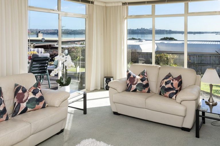 Photo of property in 82 Bramley Drive, Farm Cove, Auckland, 2012