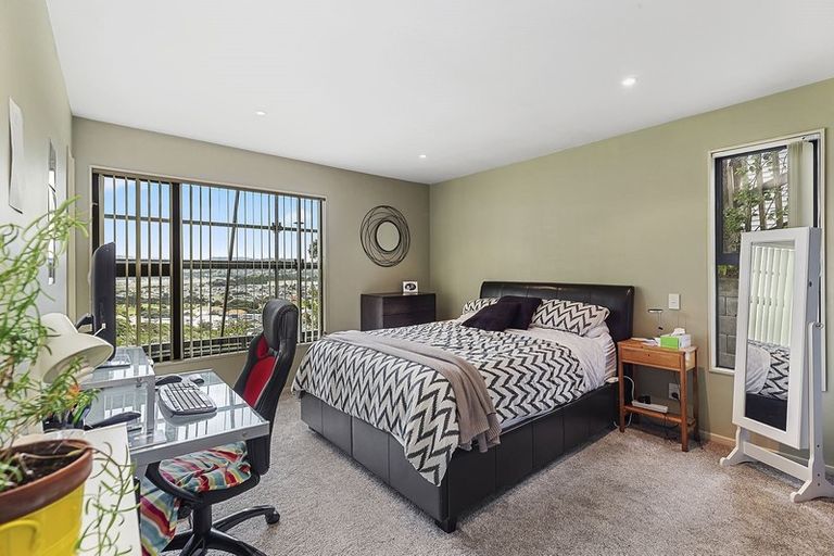 Photo of property in 114 Sidlaw Street, Strathmore Park, Wellington, 6022