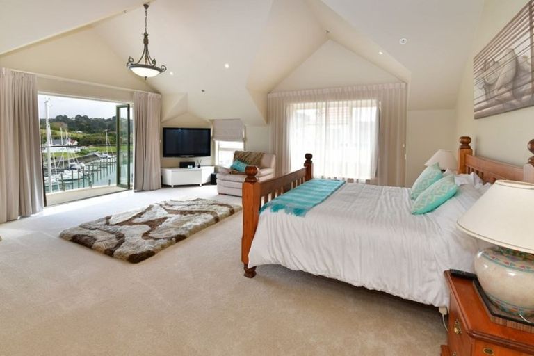 Photo of property in 68 Harbour Village Drive, Gulf Harbour, Whangaparaoa, 0930