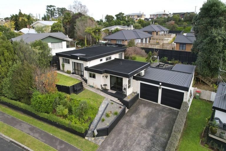 Photo of property in 19 Glendale Drive, Dinsdale, Hamilton, 3204