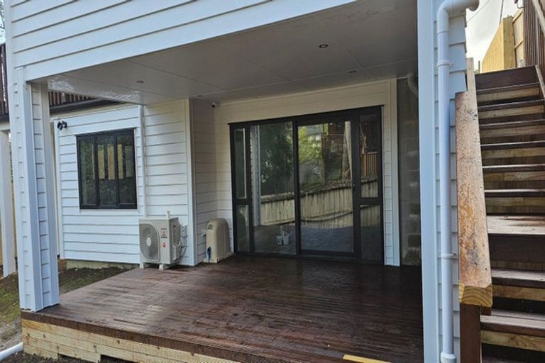 Photo of property in 12a Blease Street, New Lynn, Auckland, 0600