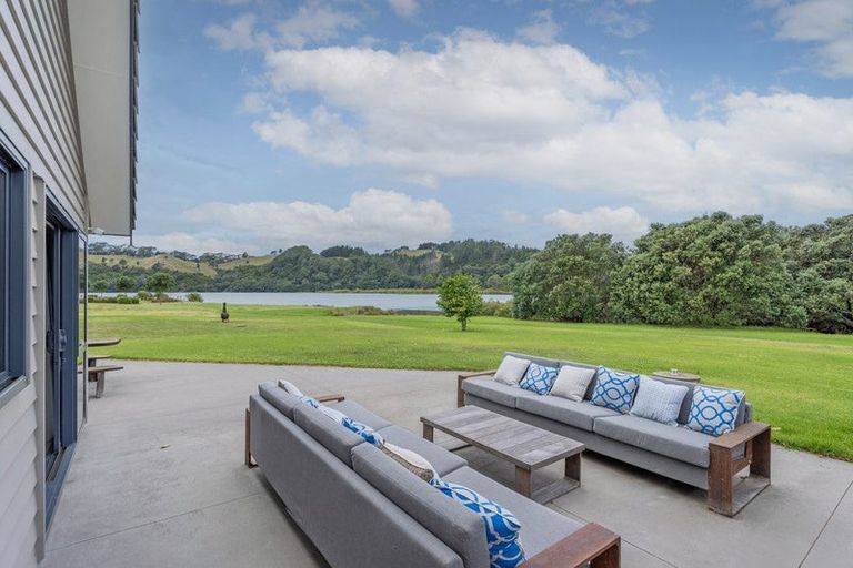 Photo of property in 2 Admiral Drive, Cooks Beach, Whitianga, 3591