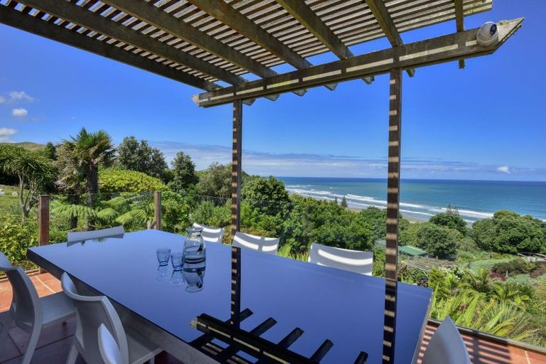 Photo of property in 41 Winifred Street, Okitu, Gisborne, 4010