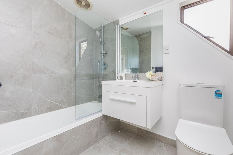 Photo of property in 2/38 Dominion Street, Takapuna, Auckland, 0622