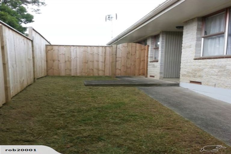 Photo of property in 2/28 Oakland Avenue, Papatoetoe, Auckland, 2025