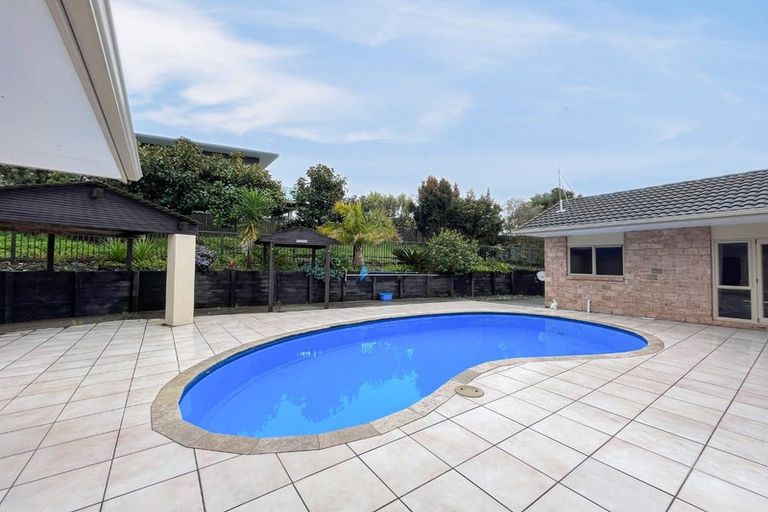 Photo of property in 15 Astrolabe Place, Gulf Harbour, Whangaparaoa, 0930