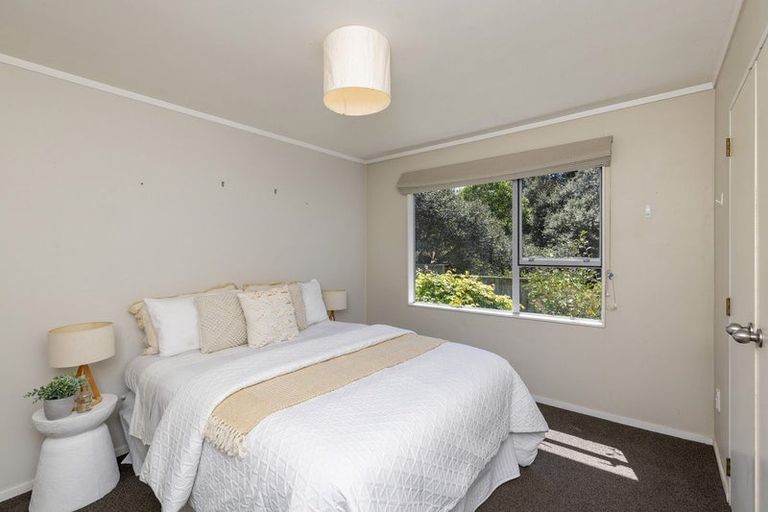 Photo of property in 131 Renown Road, Raumati South, Paraparaumu, 5032