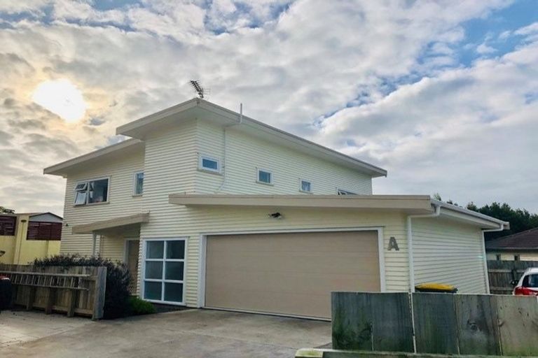 Photo of property in 117a Carlisle Road, Northcross, Auckland, 0632