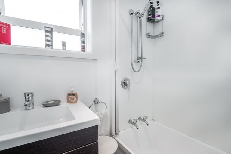 Photo of property in 909a Dufferin Street, Akina, Hastings, 4122