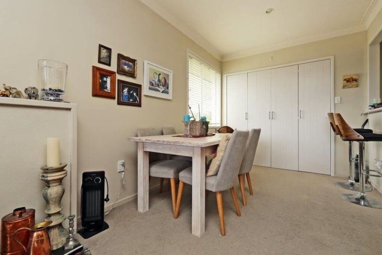 Photo of property in 1/32 Greenwood Road, Havelock North, 4130
