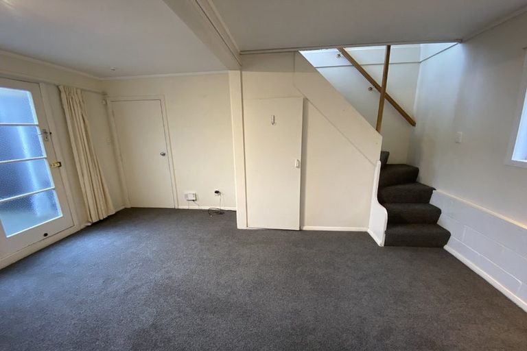 Photo of property in 37 Moa Point Road, Moa Point, Wellington, 6022