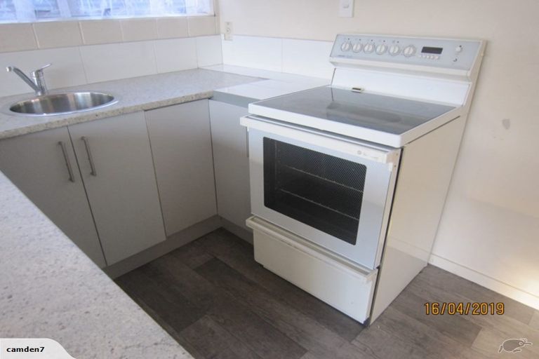 Photo of property in 1/112a Olliviers Road, Phillipstown, Christchurch, 8011