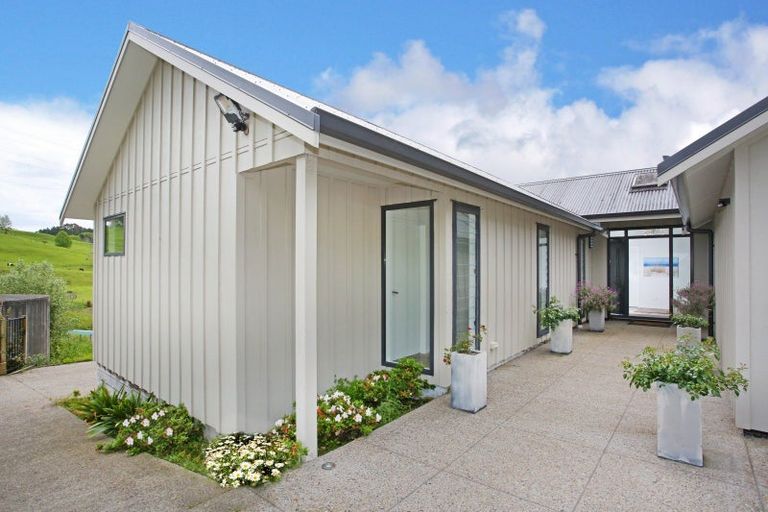 Photo of property in 2428 Hunua Road, Hunua, Papakura, 2583