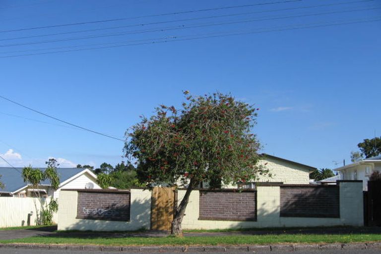 Photo of property in 13 Akehurst Avenue, New Lynn, Auckland, 0600
