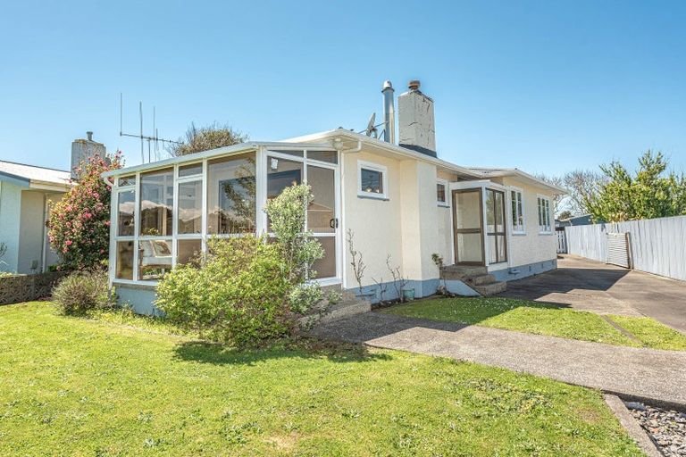 Photo of property in 4 Tawhero Street, Gonville, Whanganui, 4501