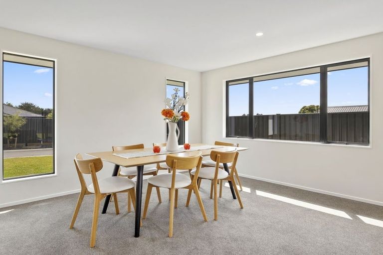 Photo of property in 8 Magnolia Lane, Mosgiel, 9024