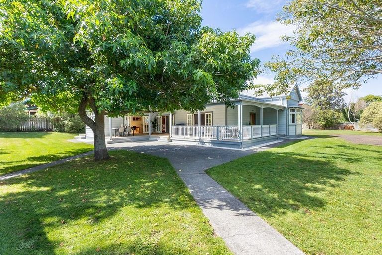 Photo of property in 43 Dale Road, Raumati South, Paraparaumu, 5032